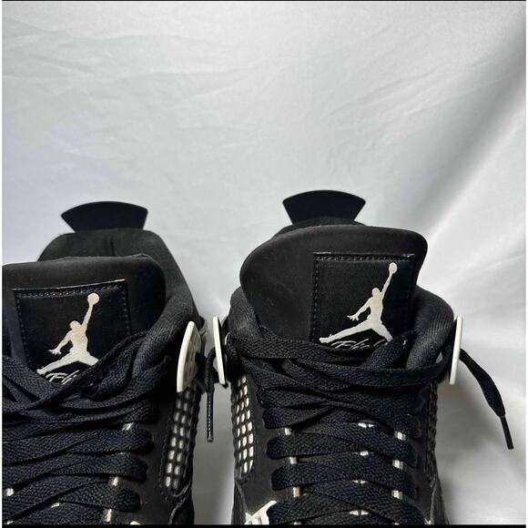 Size 10.5 - Nike Air Jordan 4 Retro White Thunder Men\'s Shoes Ships Now main image 5